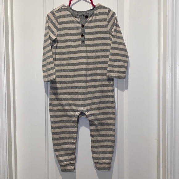 GYMBOREE jumpsuit size 18-24 months - Picture 1 of 3